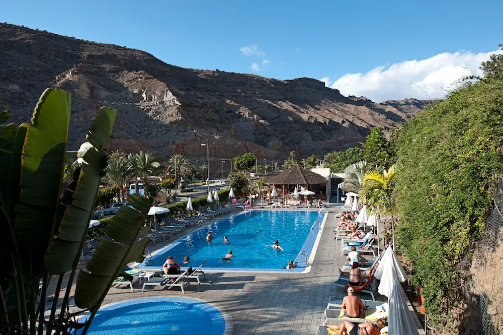 LIVVO Costa Taurito photo 0