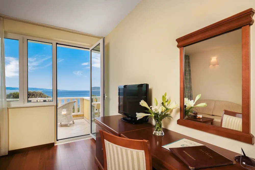 HOTEL: Hotel Bacchus