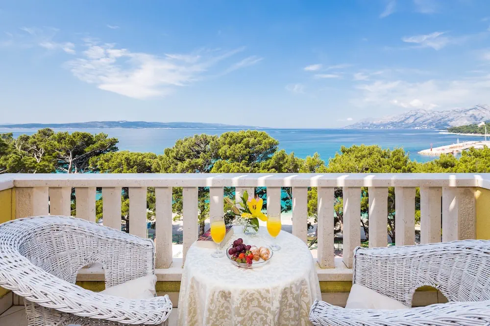 HOTEL: Hotel Bacchus