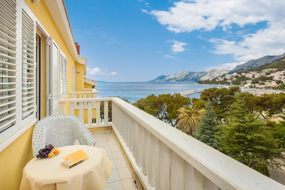 HOTEL: Hotel Bacchus