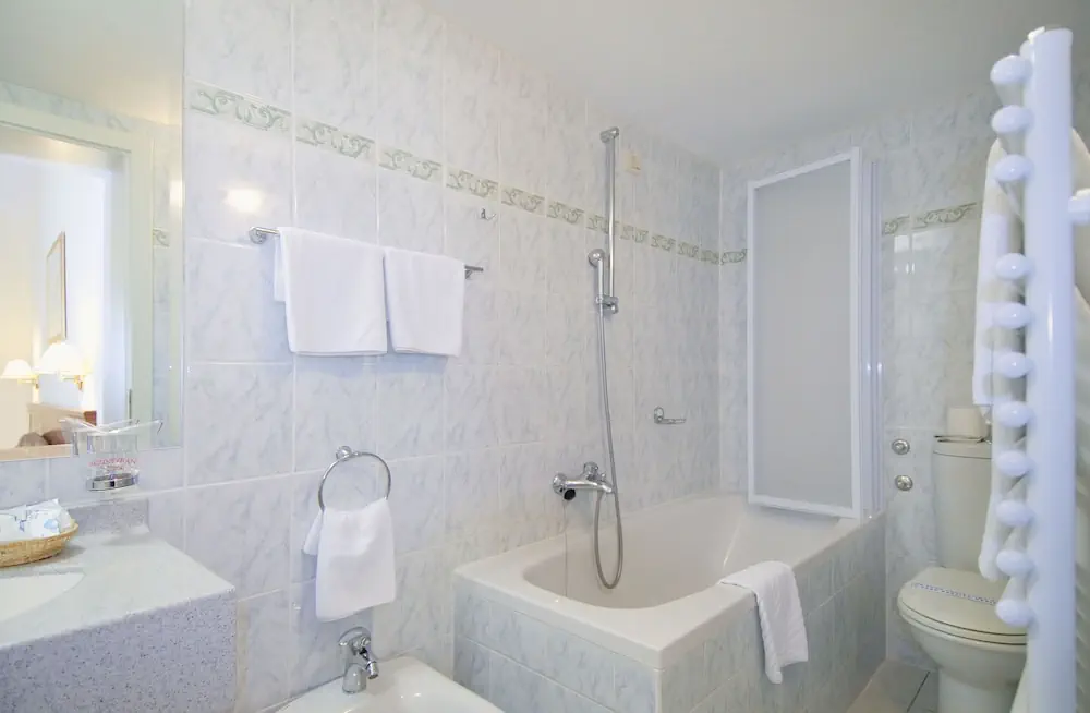 HOTEL: Hotel Bacchus