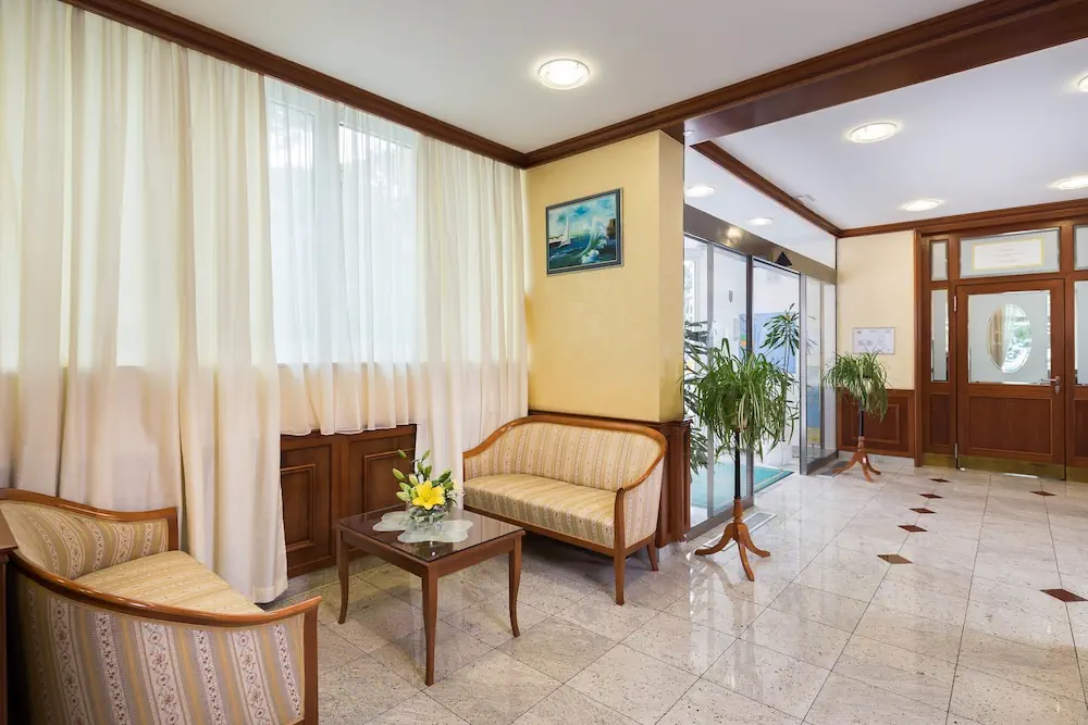 HOTEL: Hotel Bacchus