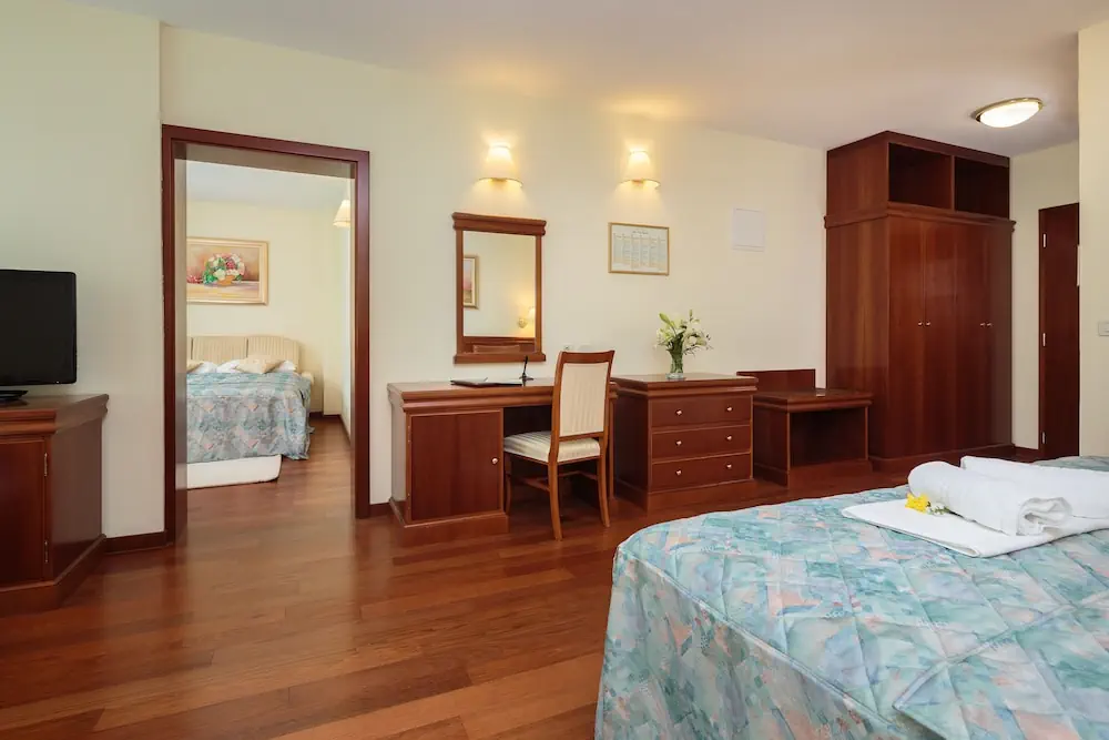 HOTEL: Hotel Bacchus