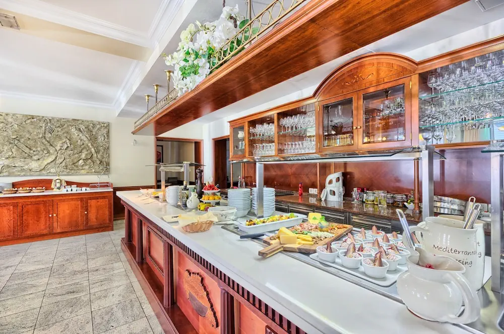 HOTEL: Hotel Bacchus
