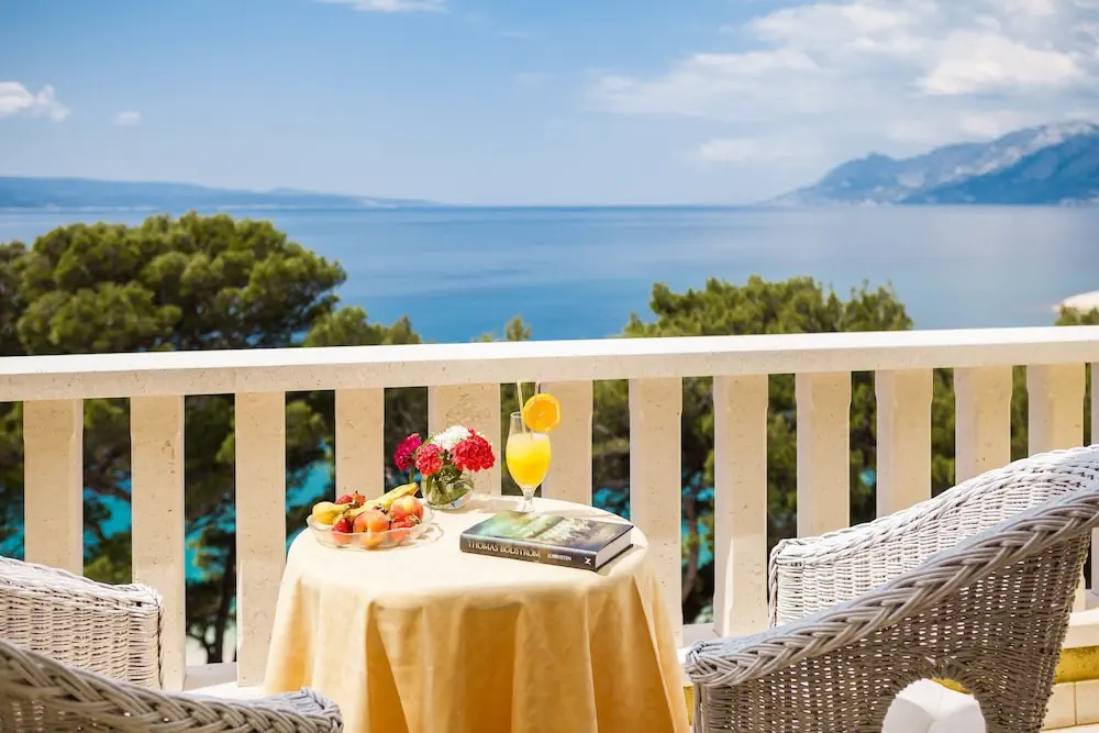 HOTEL: Hotel Bacchus