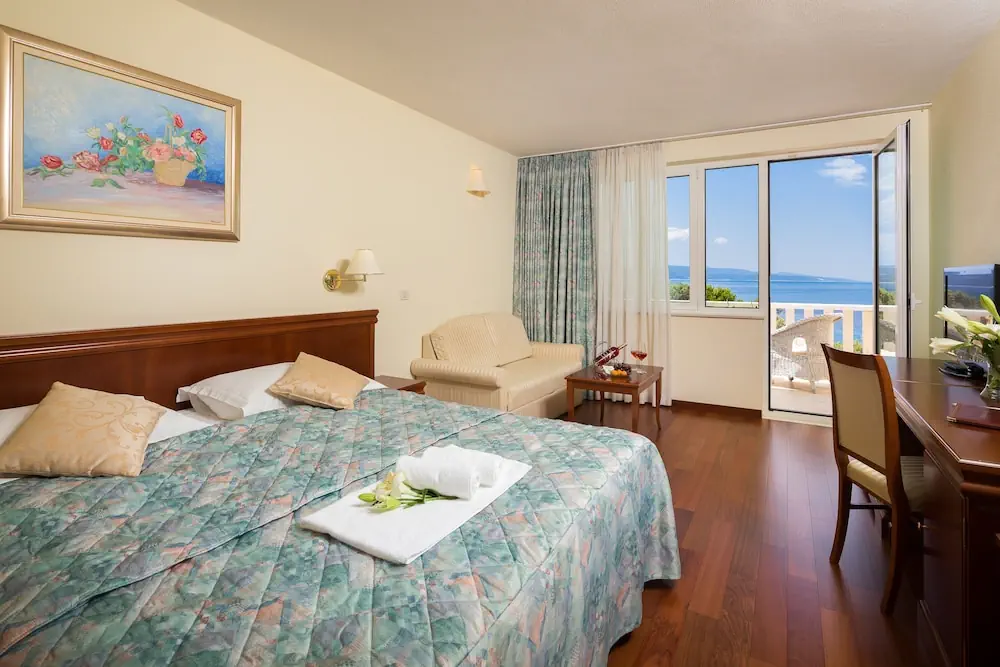 HOTEL: Hotel Bacchus