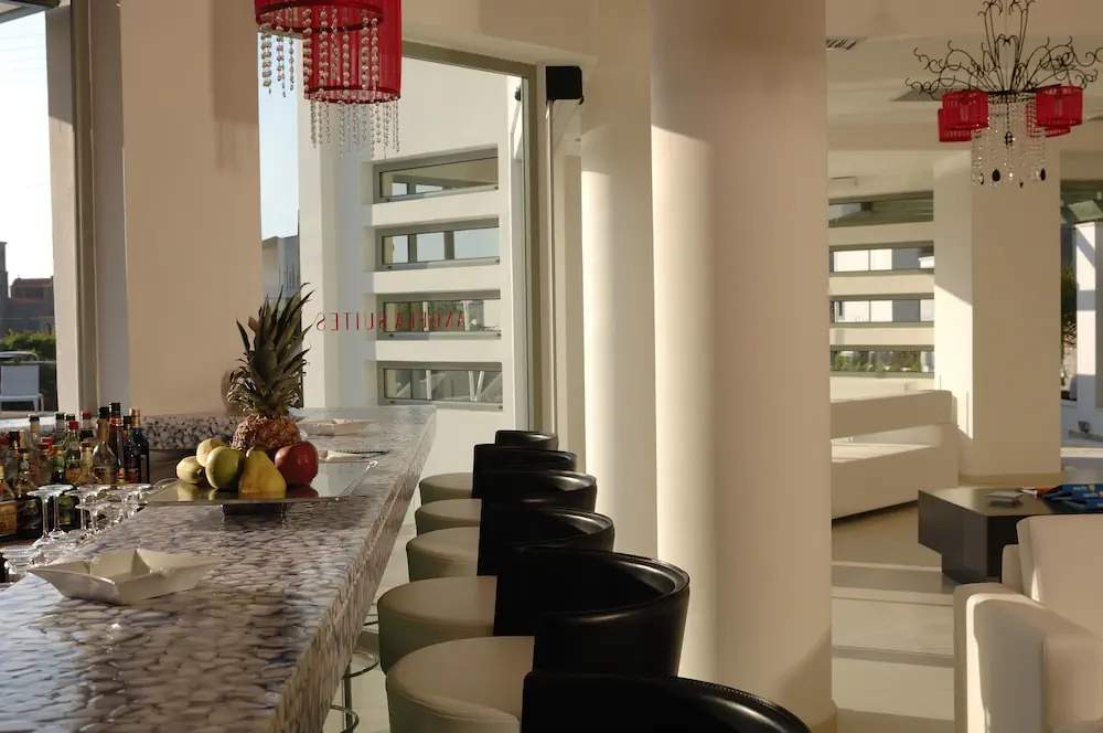 HOTEL: Angela Suites Boutique Hotel