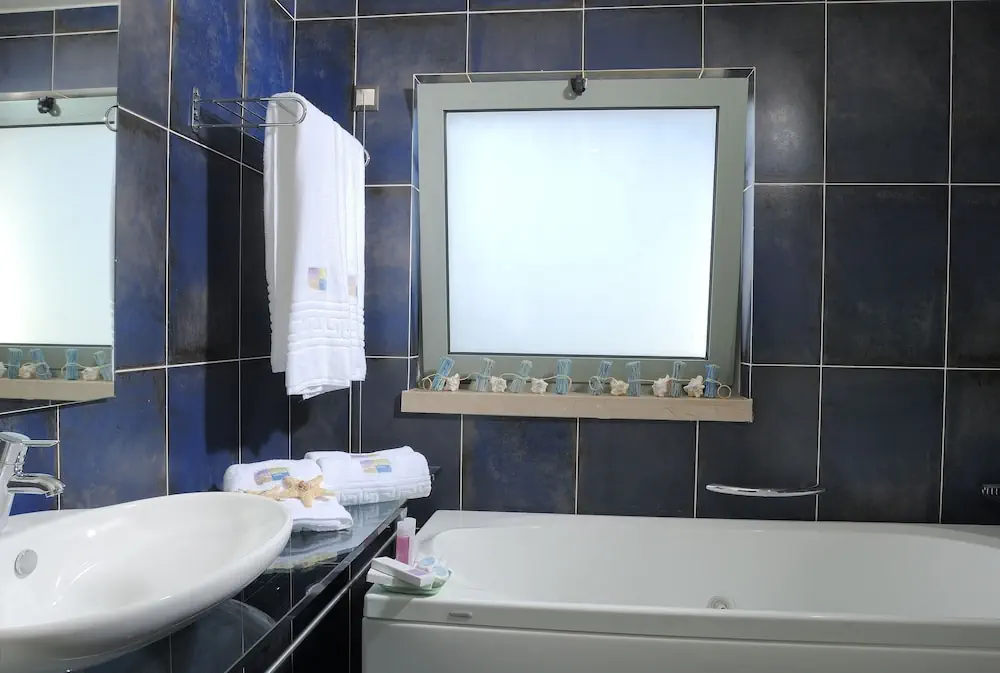 HOTEL: Angela Suites Boutique Hotel
