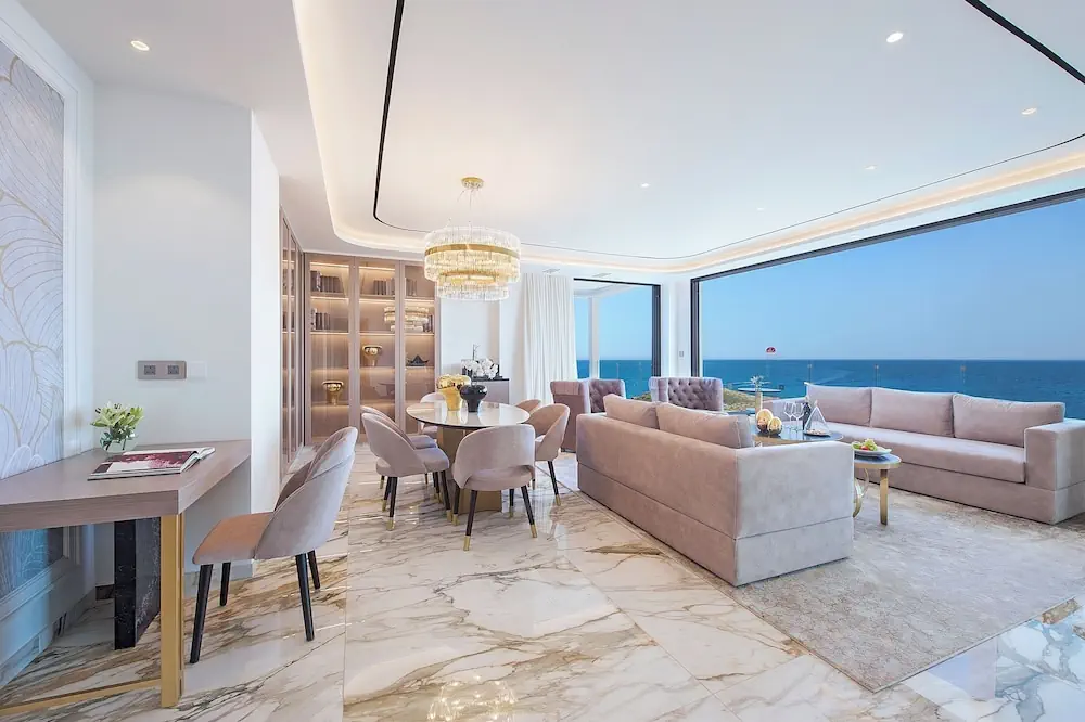 HOTEL: Adams Beach Hotel and Spa