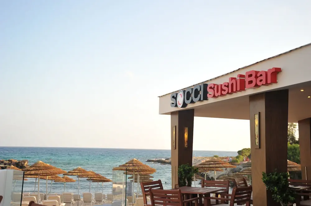 HOTEL: Adams Beach Hotel and Spa