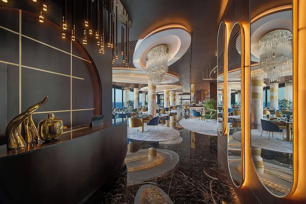 HOTEL: Adams Beach Hotel and Spa