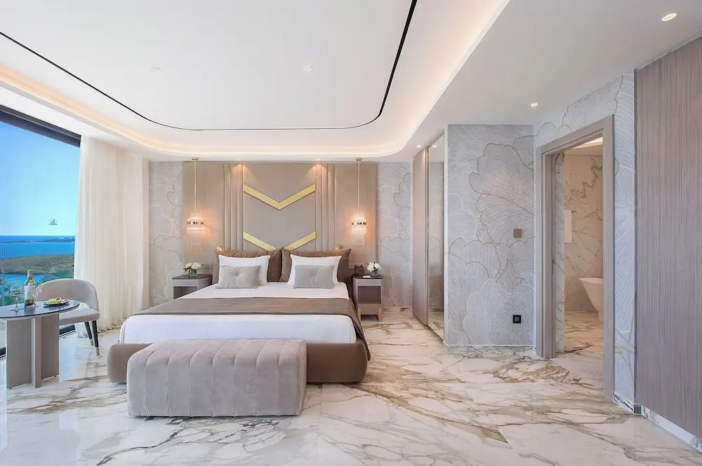 HOTEL: Adams Beach Hotel and Spa