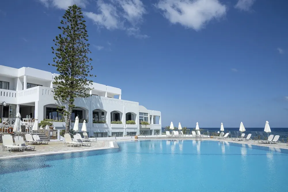 Maritimo Beach photo 2