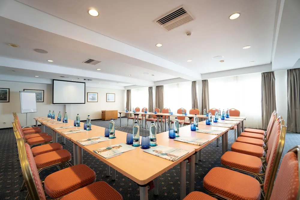HOTEL: CM Playa del Moro Hotel