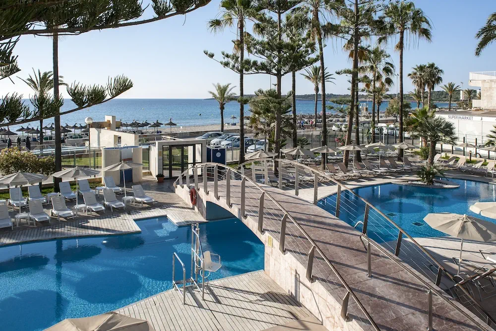 HOTEL: CM Playa del Moro Hotel