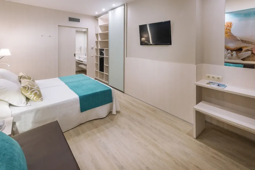 HOTEL: Sumus Stella and Spa
