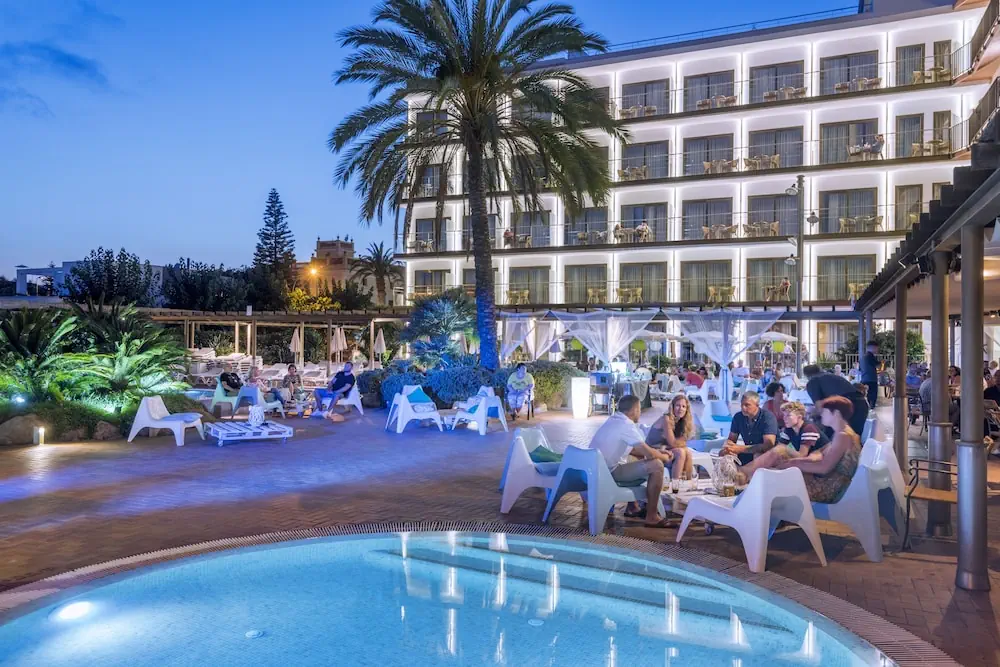 HOTEL: Sumus Stella and Spa