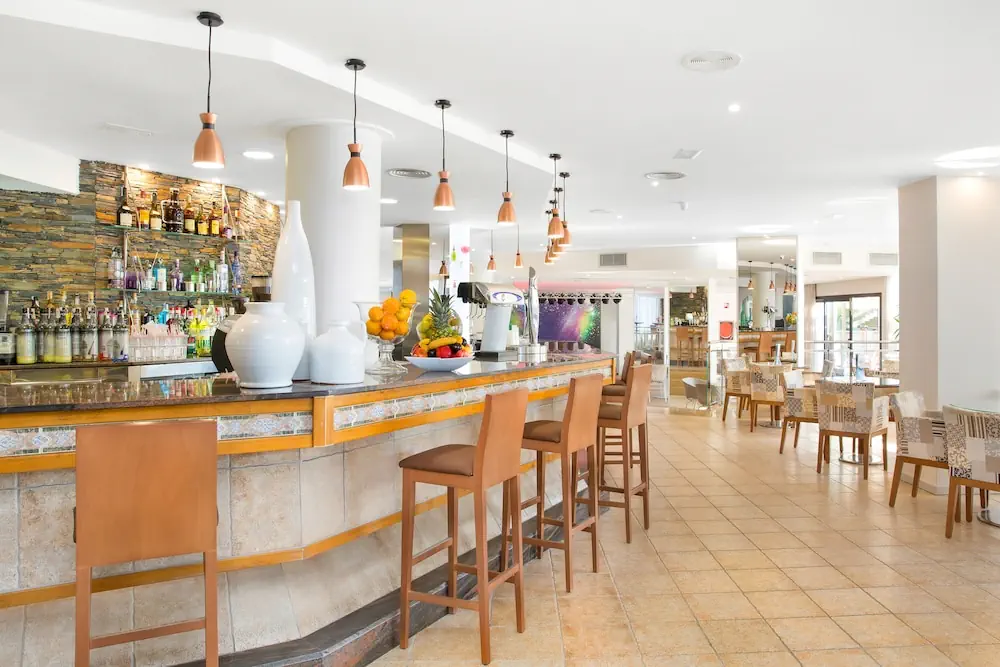 HOTEL: Sumus Stella and Spa