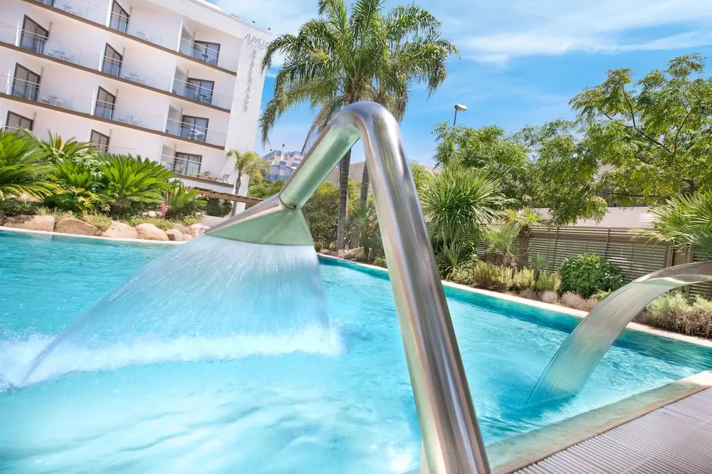 HOTEL: Sumus Stella and Spa