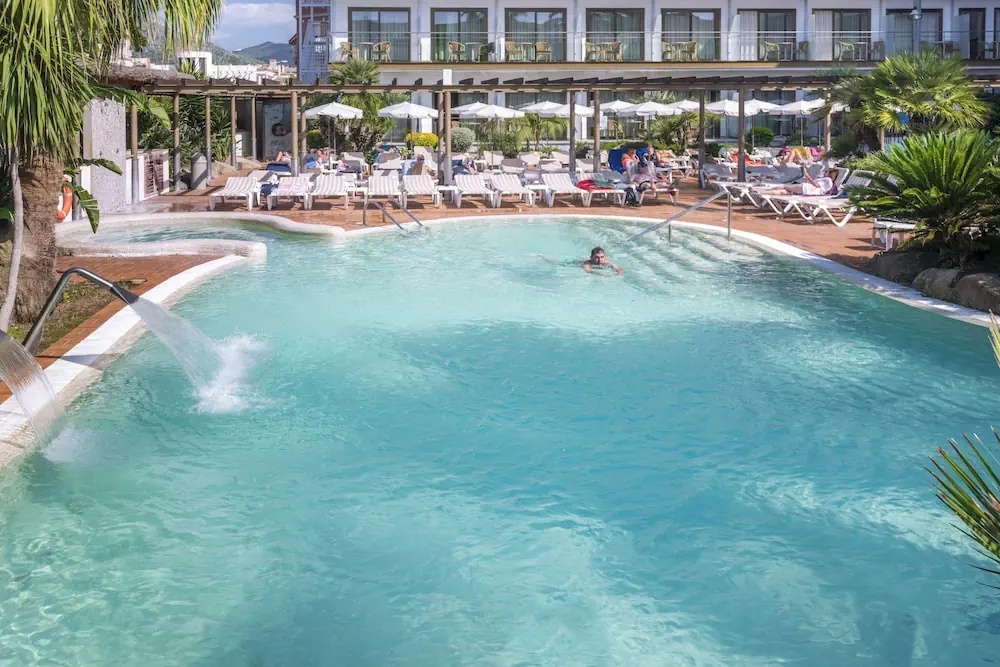 HOTEL: Sumus Stella and Spa