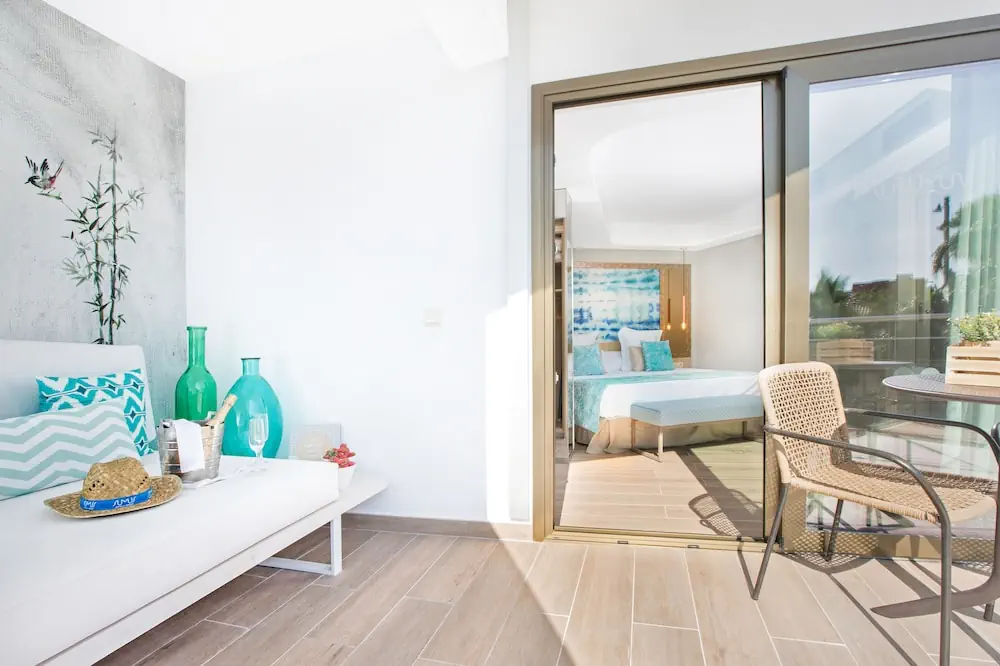 HOTEL: Sumus Stella and Spa