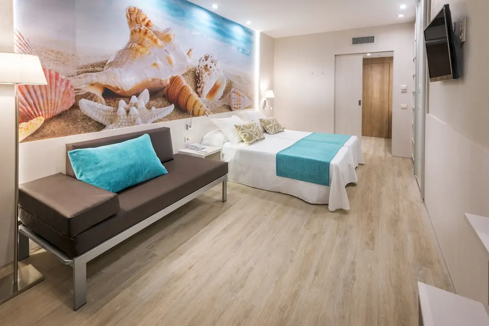 HOTEL: Sumus Stella and Spa