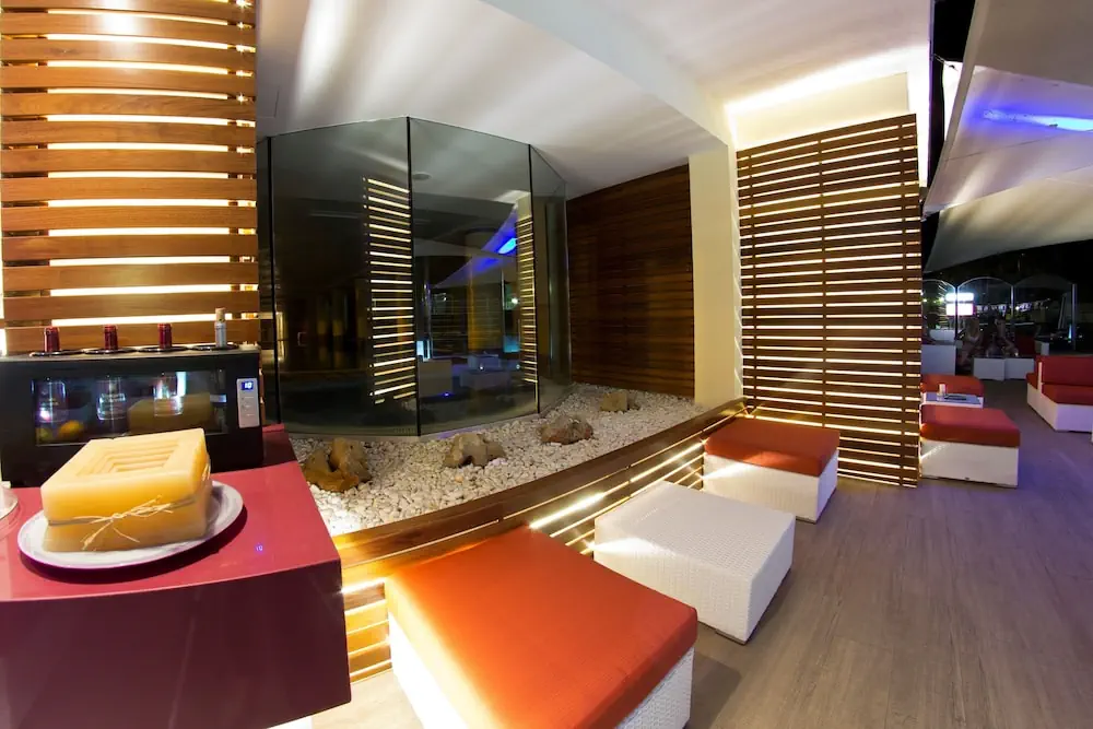 HOTEL: CM Castell de Mar Hotel