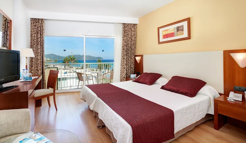 HOTEL: CM Castell de Mar Hotel