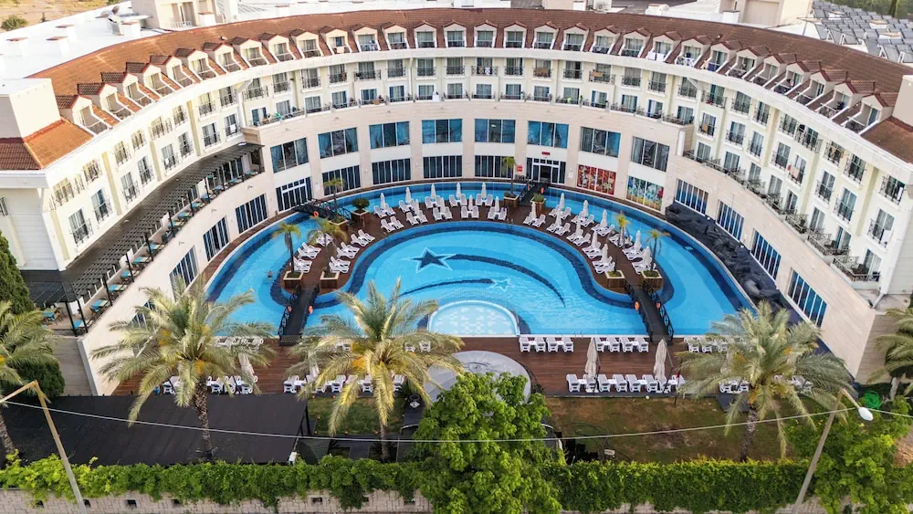 Meder Resort