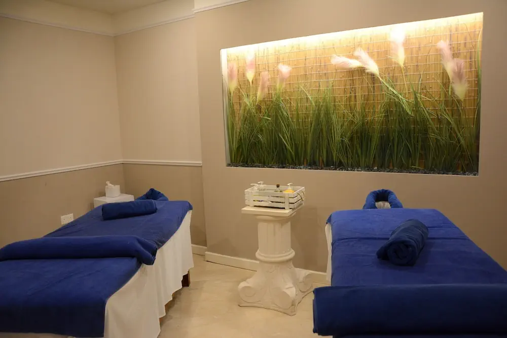 HOTEL: Riviera Spa Resort – Adults Only