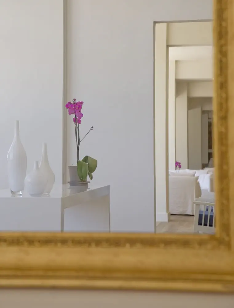 HOTEL: Sandy Beach Hotel and Spa