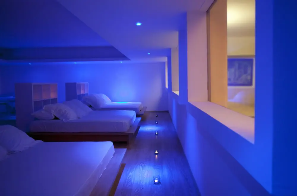 HOTEL: Sandy Beach Hotel and Spa