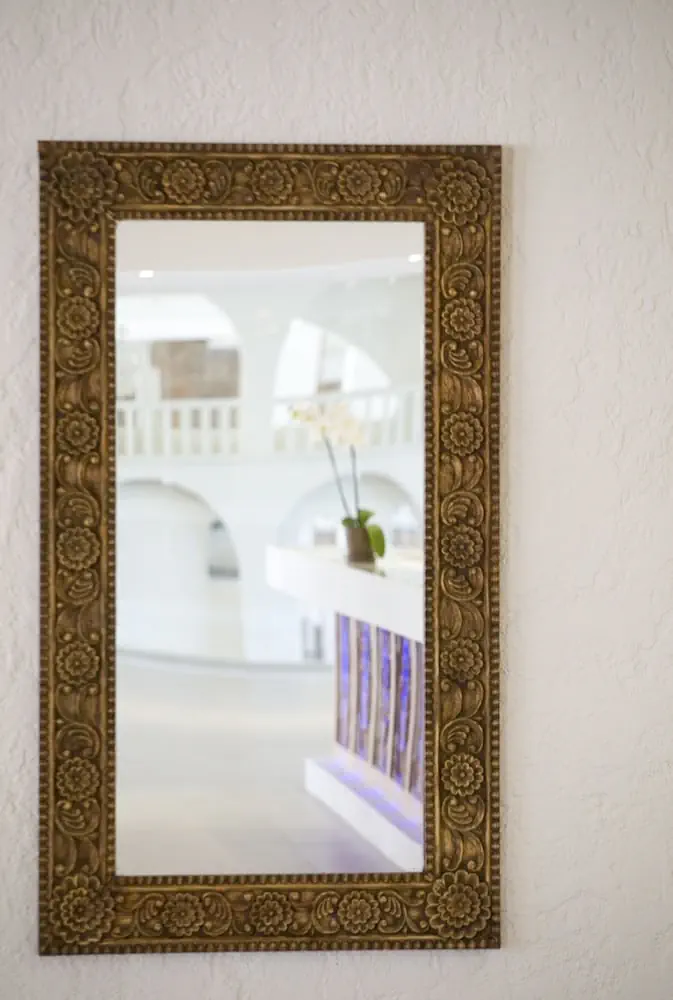 HOTEL: Sandy Beach Hotel and Spa