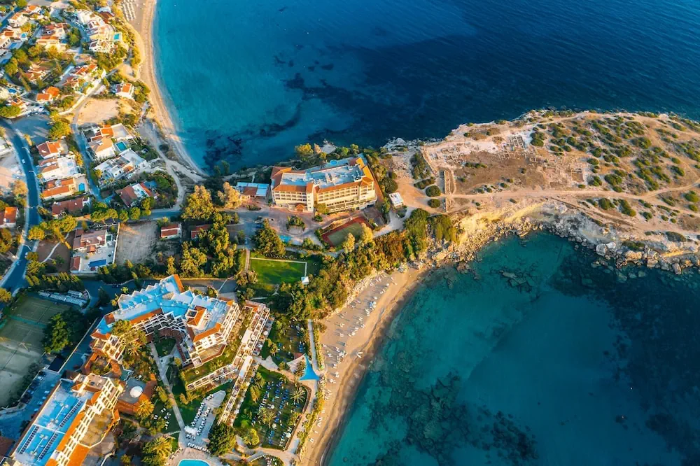 HOTEL: Coral Beach Hotel and Resort