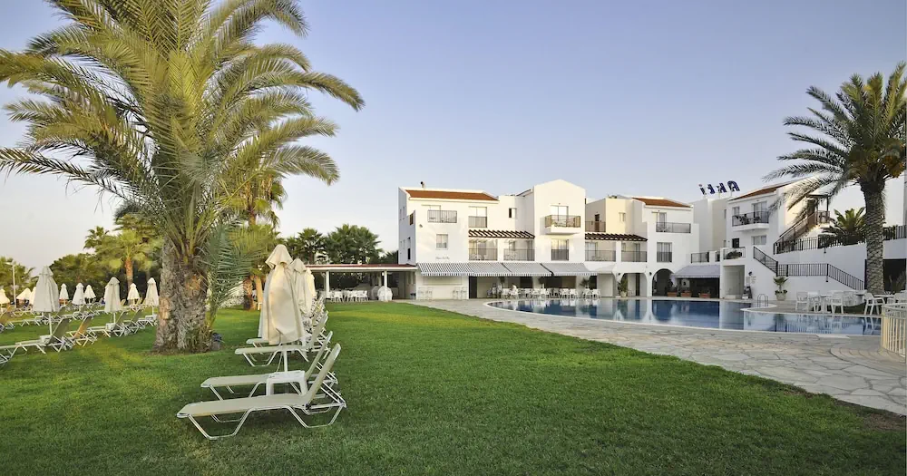 HOTEL: Akti Beach Village Resort