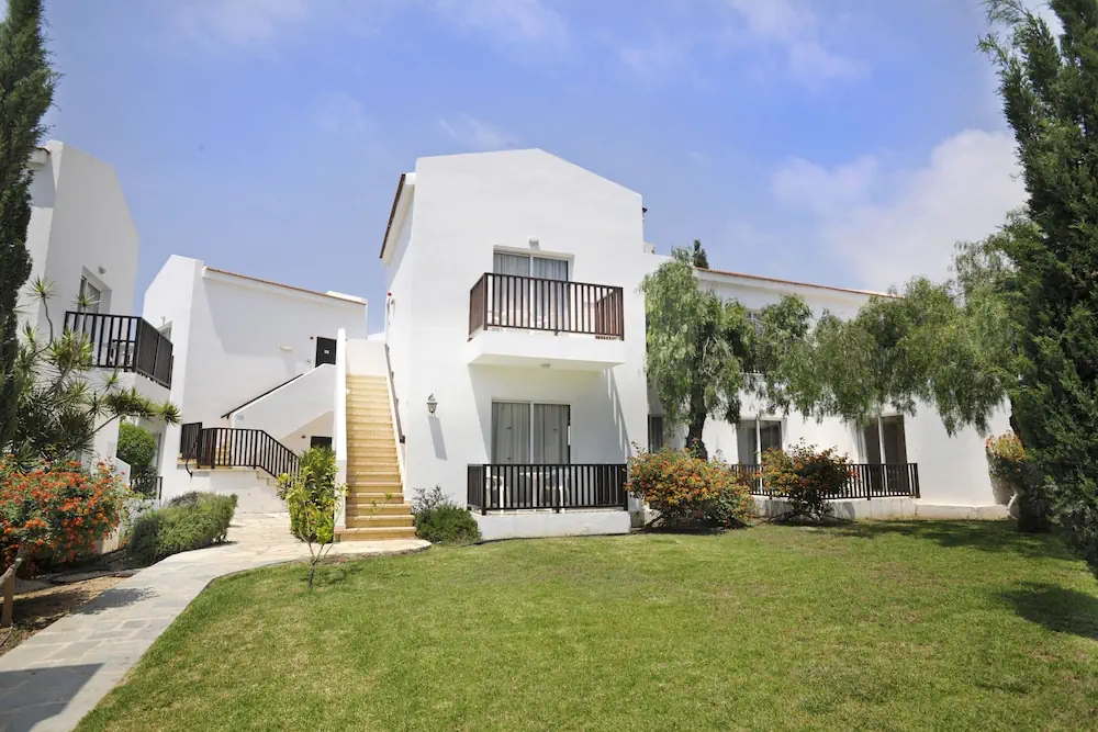 HOTEL: Akti Beach Village Resort
