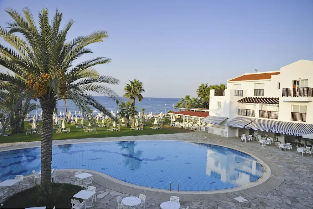 HOTEL: Akti Beach Village Resort