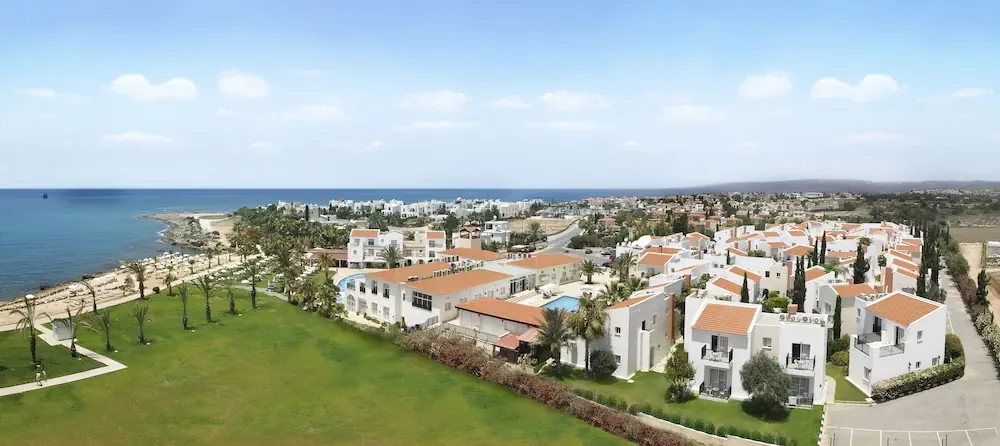 HOTEL: Akti Beach Village Resort