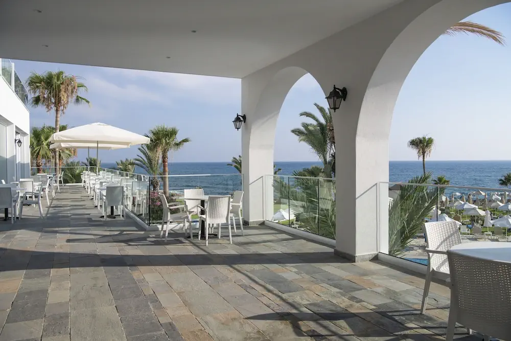 HOTEL: Akti Beach Village Resort