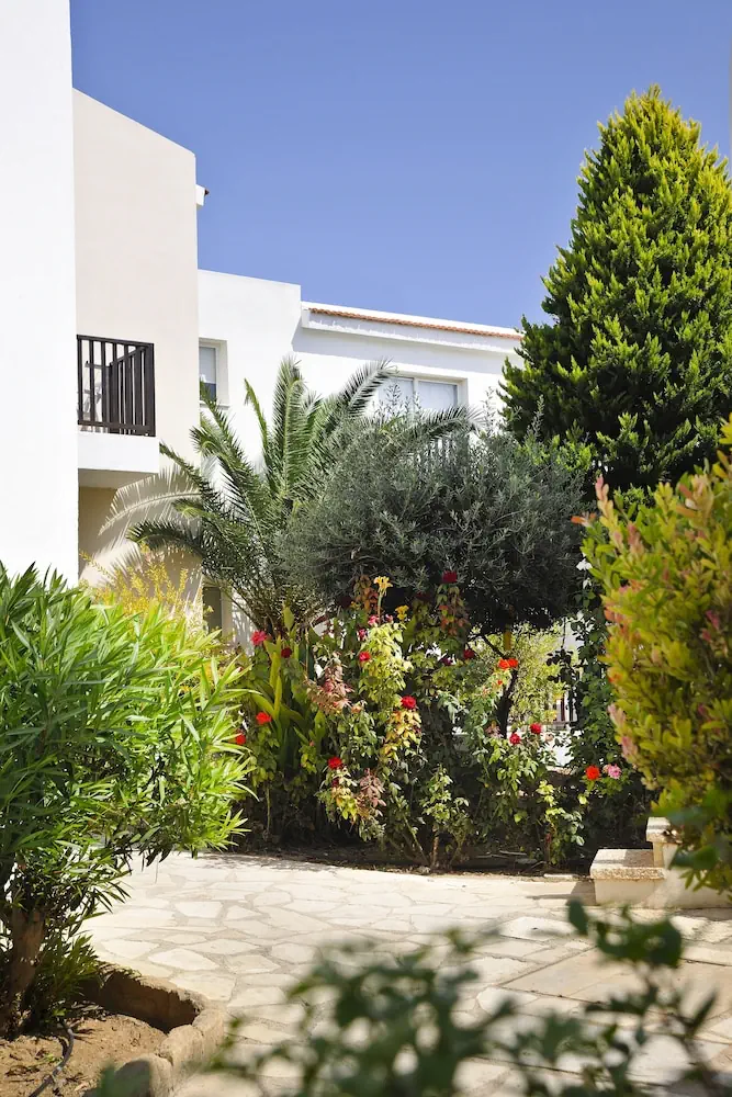 HOTEL: Akti Beach Village Resort