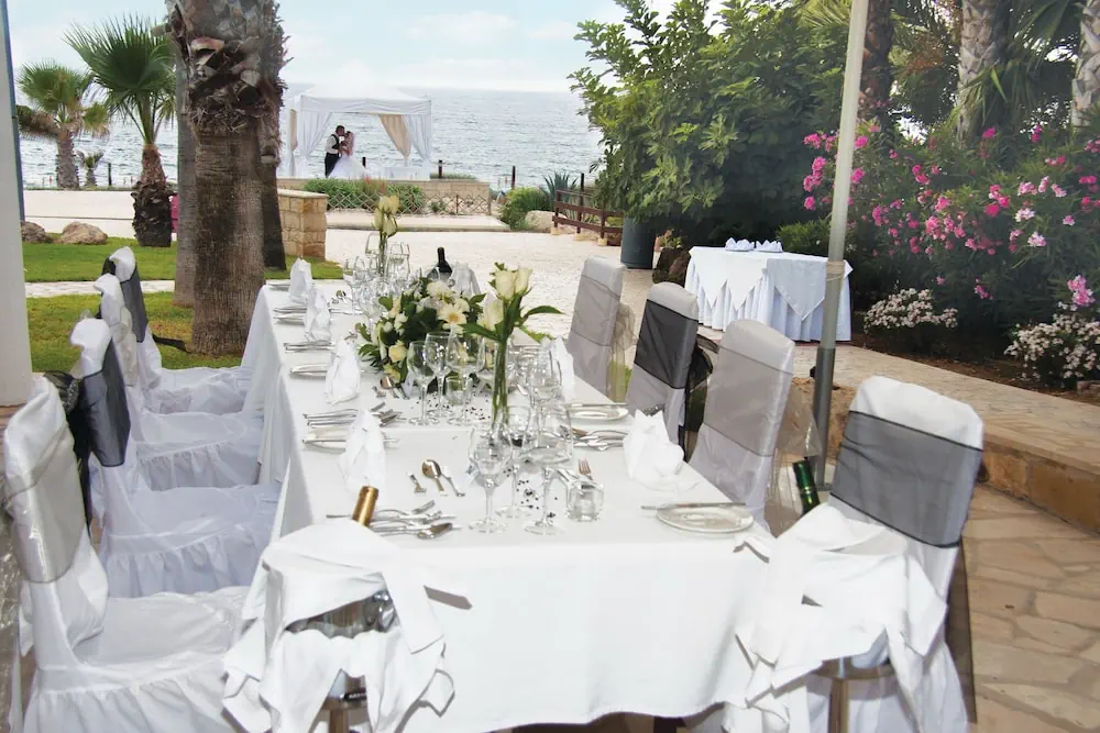 HOTEL: Akti Beach Village Resort