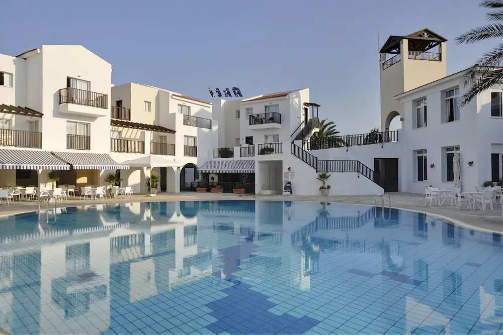 HOTEL: Akti Beach Village Resort