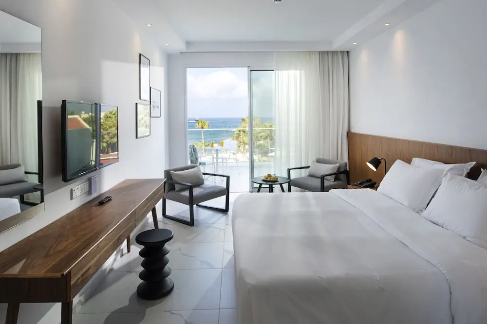 HOTEL: Akti Beach Village Resort
