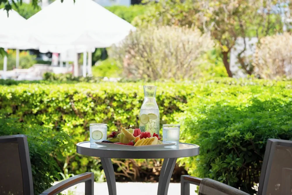 HOTEL: Mitsis Royal Mare