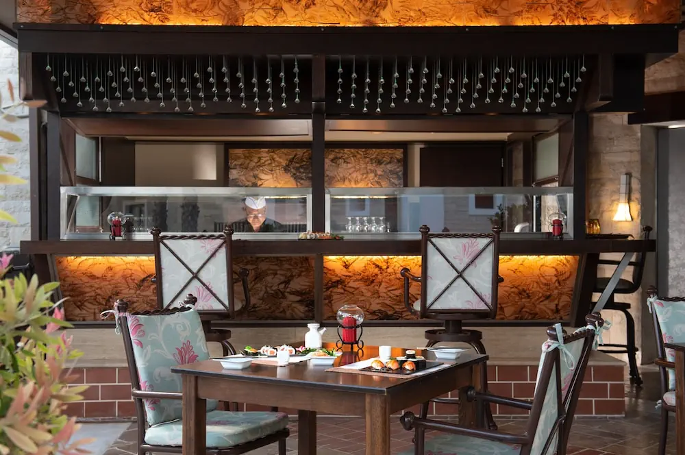 HOTEL: Mitsis Royal Mare