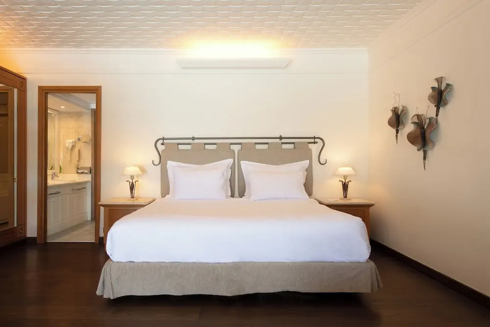 HOTEL: Mitsis Royal Mare
