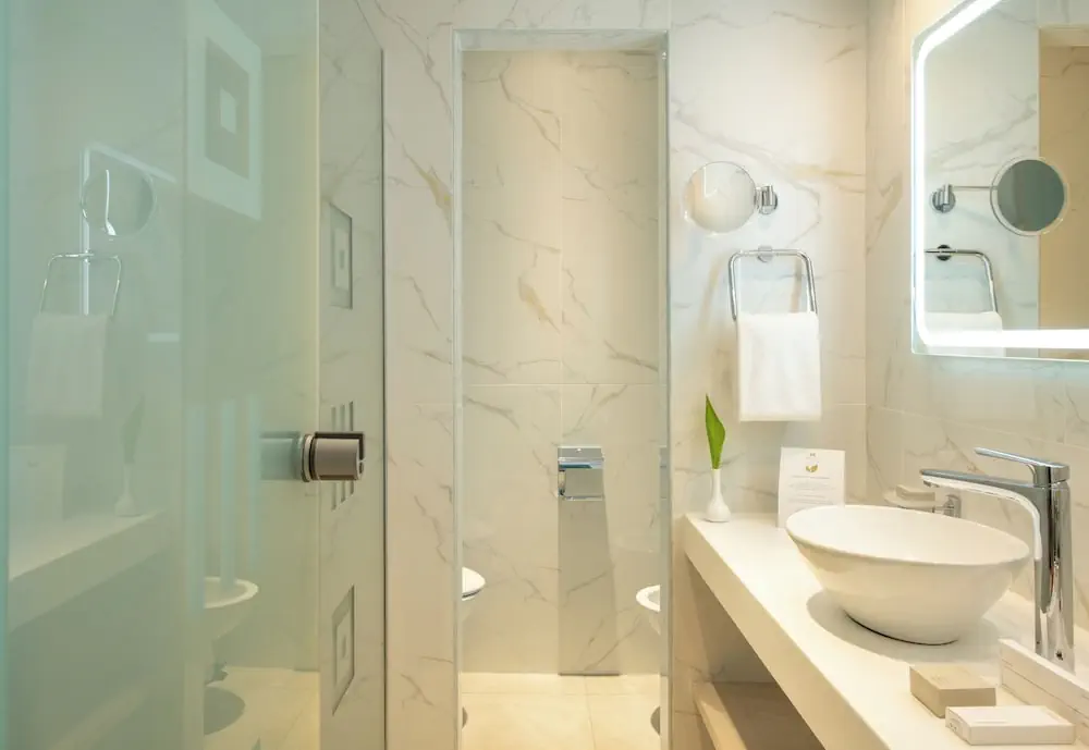 HOTEL: Mitsis Royal Mare