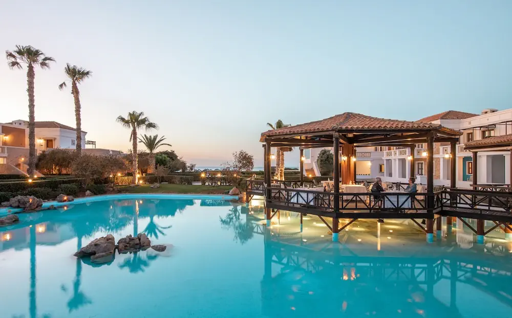 HOTEL: Mitsis Royal Mare