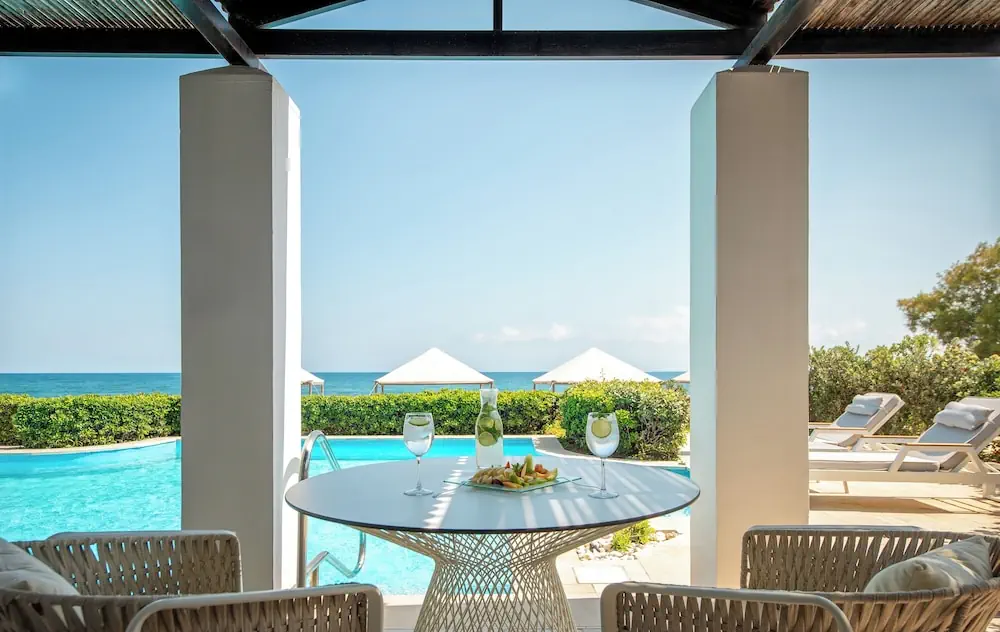 HOTEL: Mitsis Royal Mare