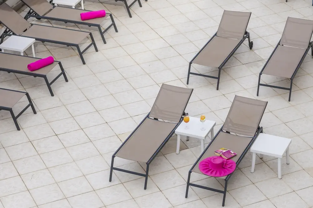 HOTEL: Hotel Komodor